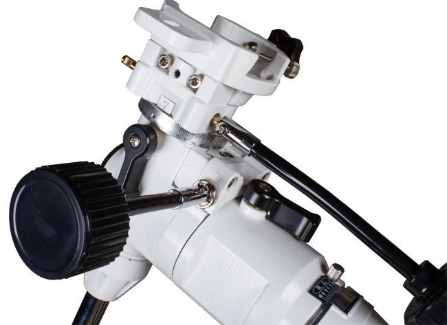 Монтировка Sky-Watcher EQ3 с алюминиевой треногой Монтировка Sky-Watcher EQ3 с алюминиевой треногой