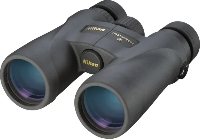 Бинокль Nikon Monarch 5 10x42