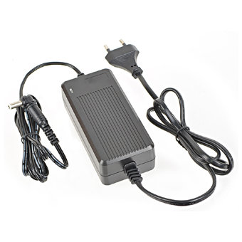 Блок питания импульсный Robiton TN3000S, 3000мА Блок питания импульсный Robiton TN3000S, 3000мА