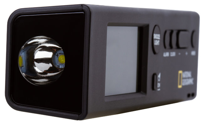 Часы Bresser National Geographic World Time с термометром и фонариком Часы Bresser National Geographic World Time с термометром и фонариком