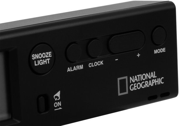 Часы Bresser National Geographic World Time с термометром и фонариком Часы Bresser National Geographic World Time с термометром и фонариком