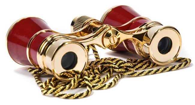 Бинокль театральный Kromatech БТ 3х25 с цепочкой (красный)