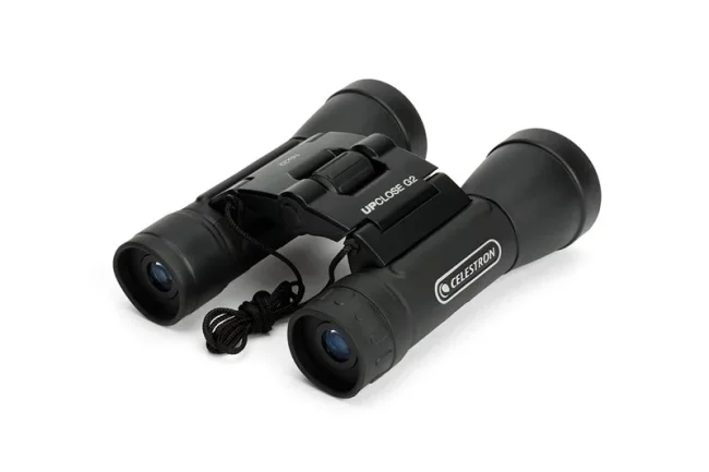Бинокль Celestron UpClose G2 16x32