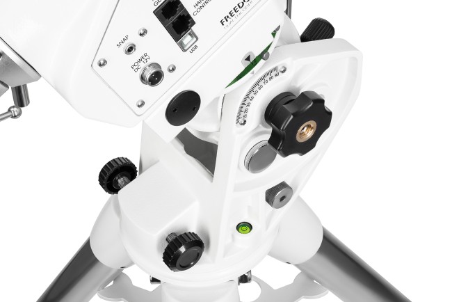 Монтировка Sky-Watcher AZ-EQ6 SynScan GOTO со стальной треногой Монтировка Sky-Watcher AZ-EQ6 SynScan GOTO со стальной треногой