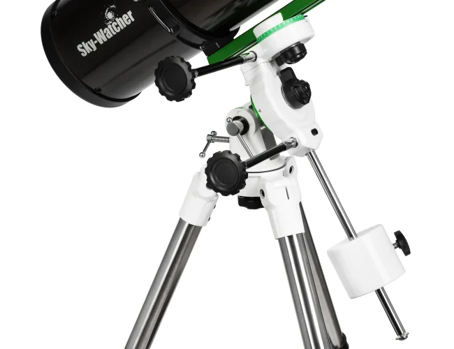 Телескоп Sky-Watcher N130P StarQuest2 EQ2, с коллимационными винтами Телескоп Sky-Watcher N130P StarQuest2 EQ2, с коллимационными винтами