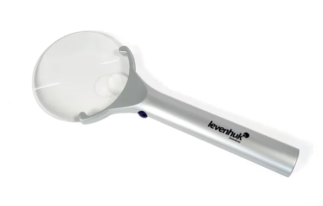 Лупа Levenhuk Zeno 50, 2,2/4,4x, 88/21 мм, 2 LED Лупа Levenhuk Zeno 50, 2,2/4,4x, 88/21 мм, 2 LED