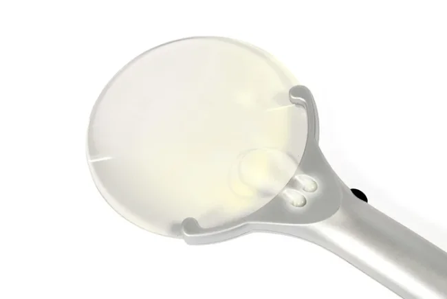 Лупа Levenhuk Zeno 50, 2,2/4,4x, 88/21 мм, 2 LED Лупа Levenhuk Zeno 50, 2,2/4,4x, 88/21 мм, 2 LED