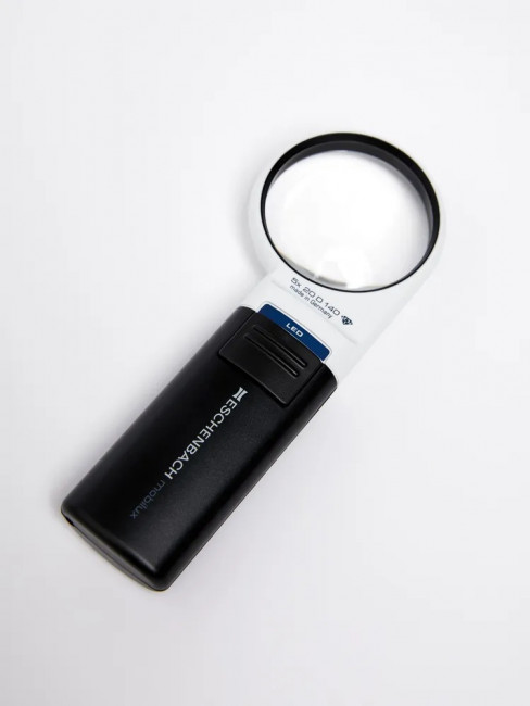 Лупа асферическая Eschenbach mobilux LED, 58 мм, 5.0х Лупа асферическая Eschenbach mobilux LED, 58 мм, 5.0х