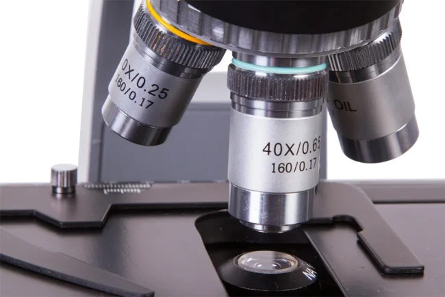 Микроскоп Levenhuk 740T, тринокулярный Микроскоп Levenhuk 740T, тринокулярный