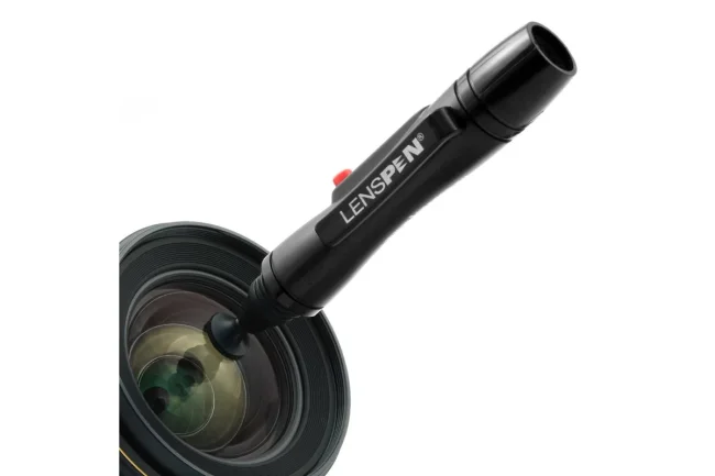Набор для ухода за фотокамерой LensPen Photokit (PHK-1) Набор для ухода за фотокамерой LensPen Photokit (PHK-1)
