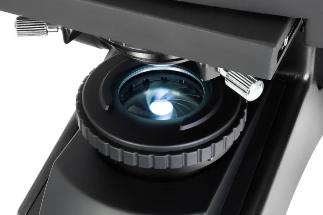 Микроскоп цифровой Levenhuk D870T, 8 Мпикс, тринокулярный Микроскоп цифровой Levenhuk D870T, 8 Мпикс, тринокулярный