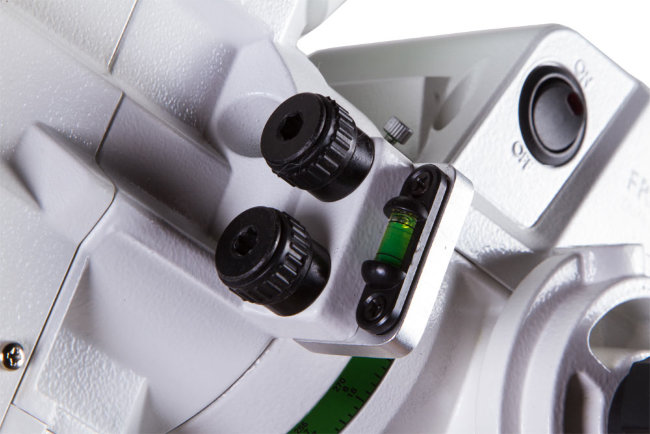 Монтировка Sky-Watcher AZ-EQ5 SynScan GOTO с колонной Pier Tripod