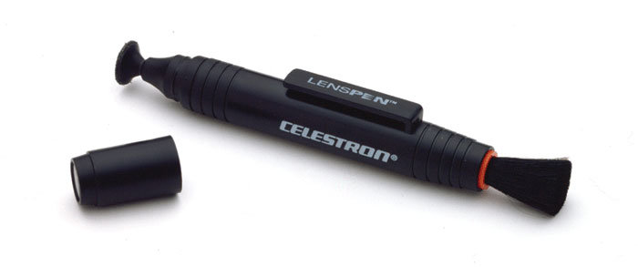Карандаш для чистки оптики Celestron LensPen Карандаш для чистки оптики Celestron LensPen