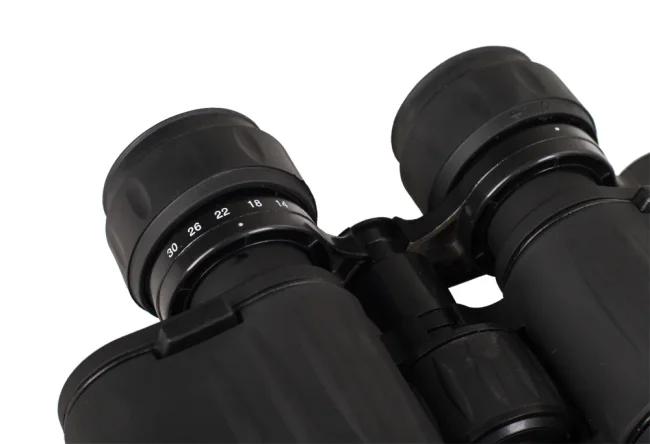Бинокль Levenhuk Atom 10-30x50 Бинокль Levenhuk Atom 10-30x50