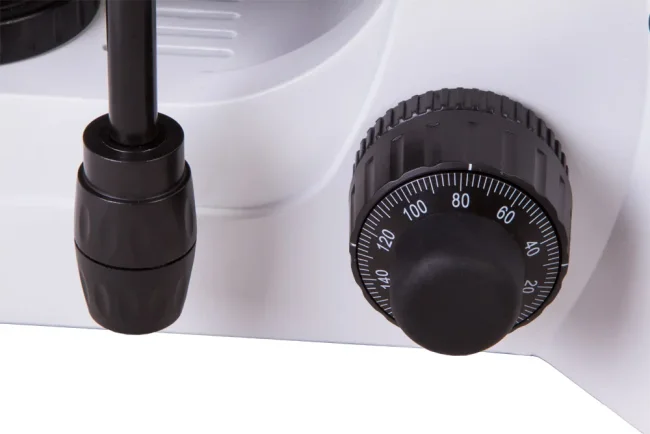 Микроскоп Levenhuk MED 1500 LED3 Микроскоп Levenhuk MED 1500 LED3