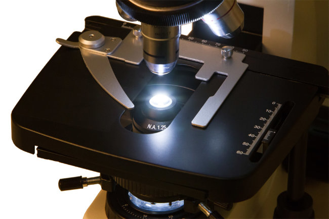 Микроскоп Levenhuk MED 1500 LED3