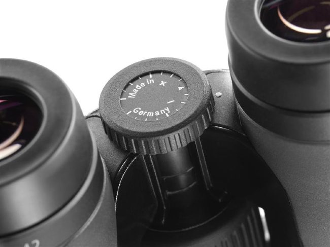 Бинокль Carl Zeiss Victory 10x42 SF