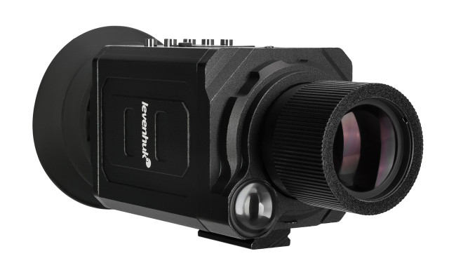 Монокуляр ночного видения Levenhuk Atom Digital DNM70
