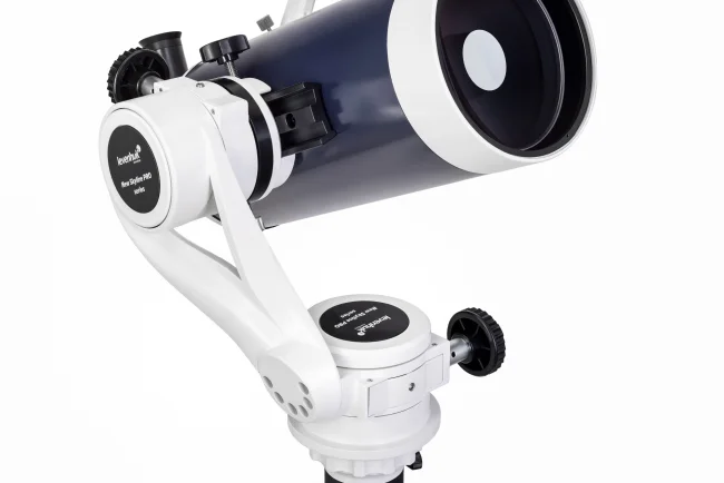 Телескоп Levenhuk New Skyline PRO MAK 127/1500 AZ5 Телескоп Levenhuk New Skyline PRO MAK 127/1500 AZ5