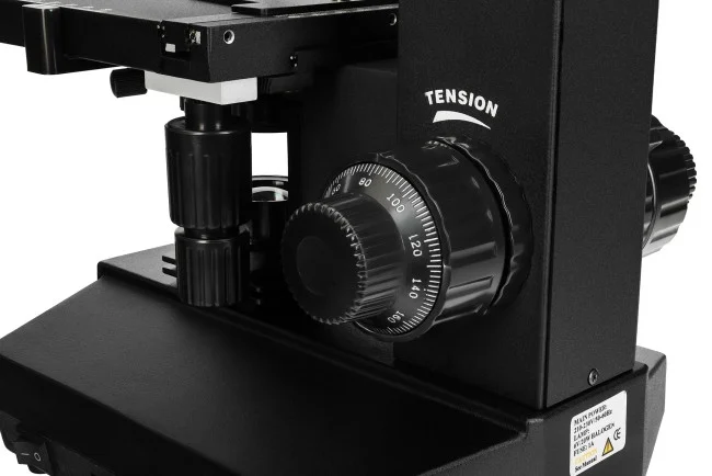 Микроскоп Levenhuk 890T, тринокулярный