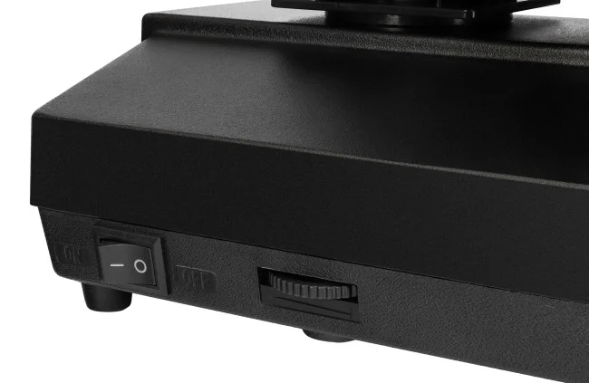 Микроскоп Levenhuk 890T, тринокулярный