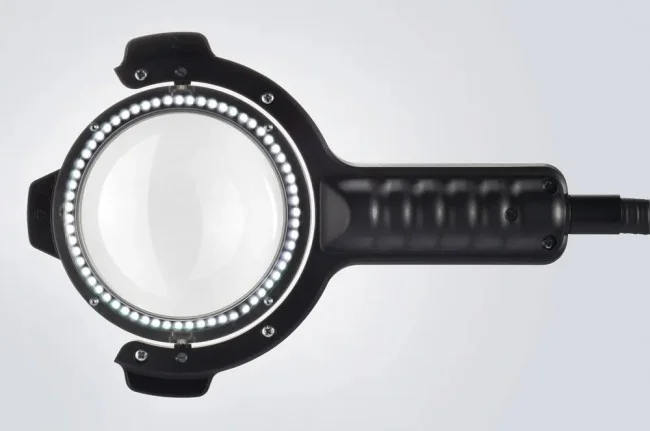 Лупа настольная асферическая Eschenbach varioLED flex, 76 мм, 2.5х, штатив 350 мм Лупа настольная асферическая Eschenbach varioLED flex, 76 мм, 2.5х, штатив 350 мм