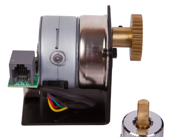 Электропривод часовой оси Sky-Watcher для монтировки EQ5 (с пультом) Электропривод часовой оси Sky-Watcher для монтировки EQ5 (с пультом)