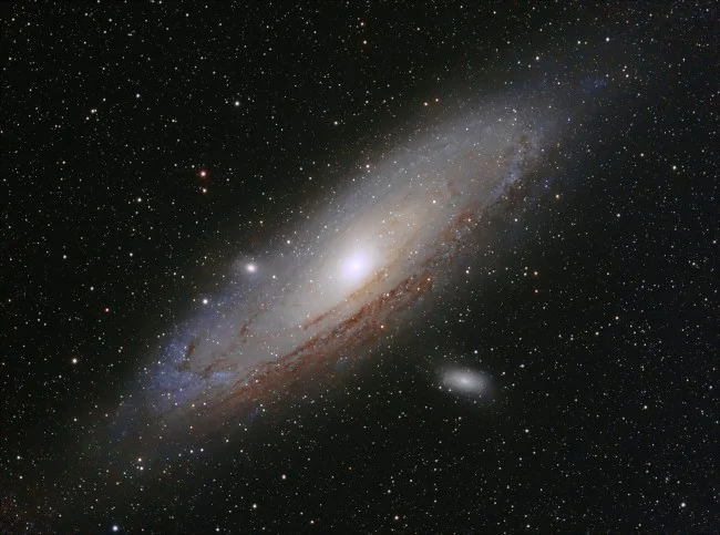 Цифровой смарт-телескоп Vaonis Vespera Essential Set Цифровой смарт-телескоп Vaonis Vespera Essential Set