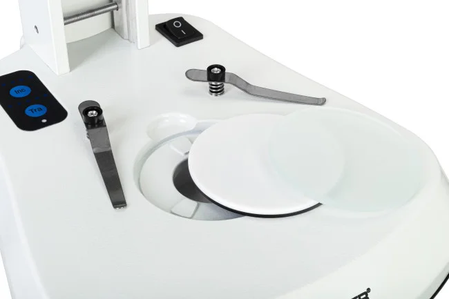 Микроскоп стереоскопический цифровой Bresser Analyth LCD Микроскоп стереоскопический цифровой Bresser Analyth LCD