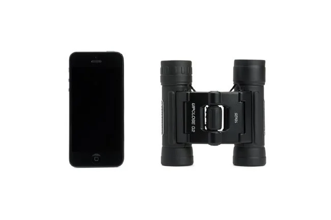 Бинокль Celestron UpClose G2 10x25