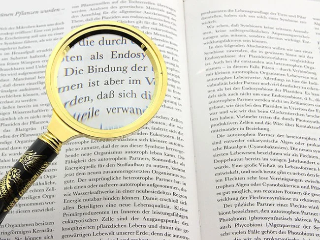 Лупа L70 (диам.70мм, 7х, в чехле, сувенирная) Лупа L70 (диам.70мм, 7х, в чехле, сувенирная)