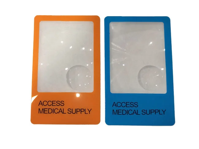 Лупа карманная линза Френеля гибкая 3х/6х (85х54 мм кредитка вертикальная) бифокальная для чтения Лупа карманная линза Френеля гибкая 3х/6х (85х54 мм кредитка вертикальная) бифокальная для чтения