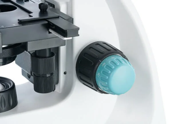 Микроскоп Levenhuk 400T, тринокулярный Микроскоп Levenhuk 400T, тринокулярный