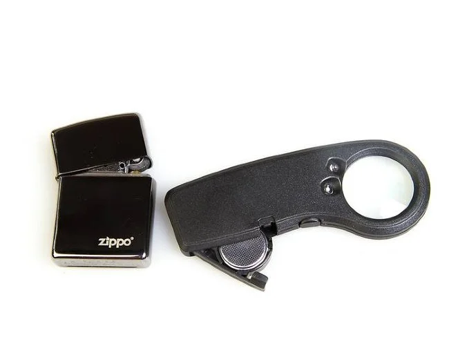 Лупа с подсветкой Veber MG21012-A, 6x, 30 мм Лупа с подсветкой Veber MG21012-A, 6x, 30 мм