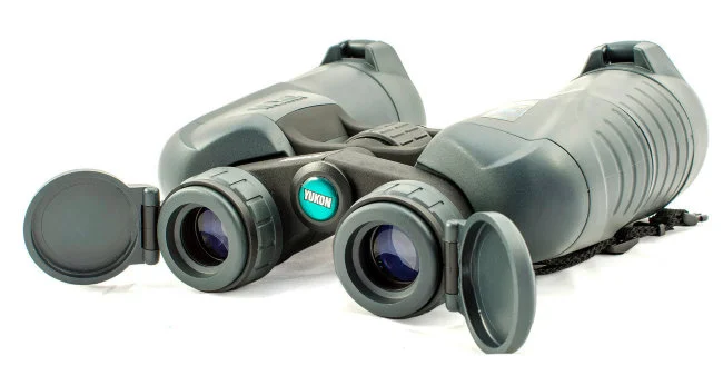 Бинокль призменный полевой Yukon 16x50