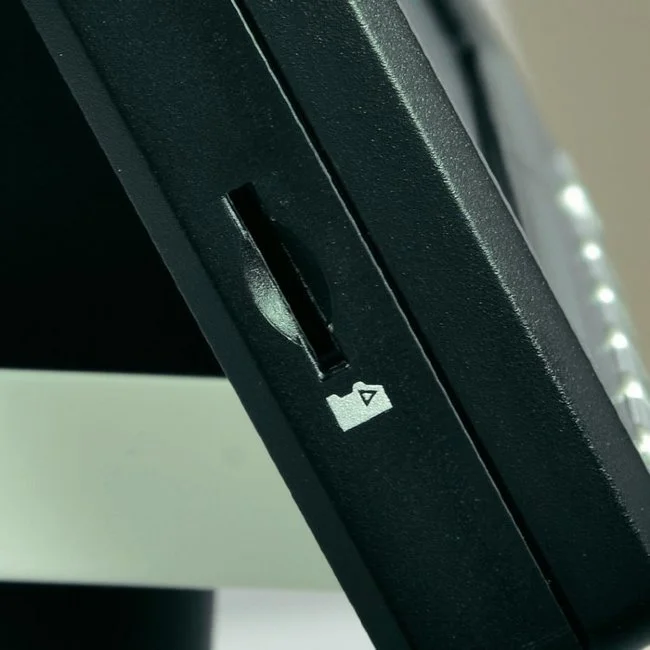 Цифровой микроскоп DigiMicro LCD Цифровой микроскоп DigiMicro LCD