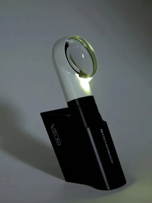 Лупа асферическая Eschenbach mobilux LED, 58 мм, 6.0х Лупа асферическая Eschenbach mobilux LED, 58 мм, 6.0х