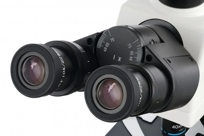 Микроскоп цифровой Levenhuk MED D45T, тринокулярный Микроскоп цифровой Levenhuk MED D45T, тринокулярный