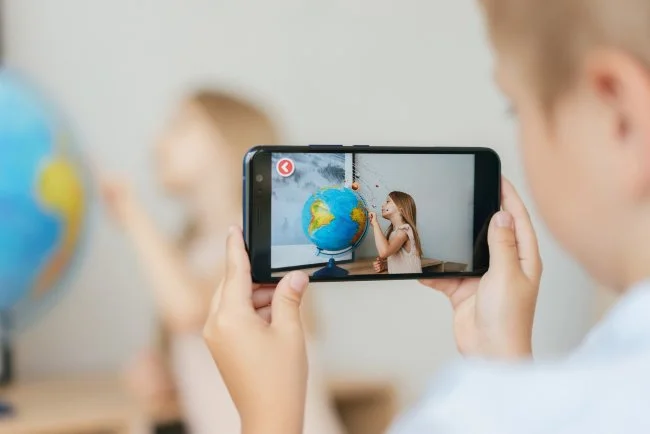 Глобус Земли физико-политический интерактивный 250 мм с подсветкой Глобус Земли физико-политический интерактивный 250 мм с подсветкой