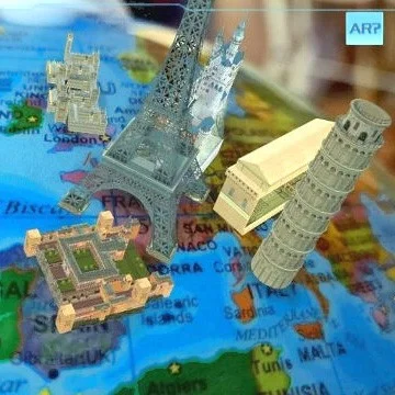 Интерактивный глобус Praktica Explorer